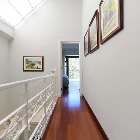 Nyaraló House With Cozy Garden Bbq And Free Parking